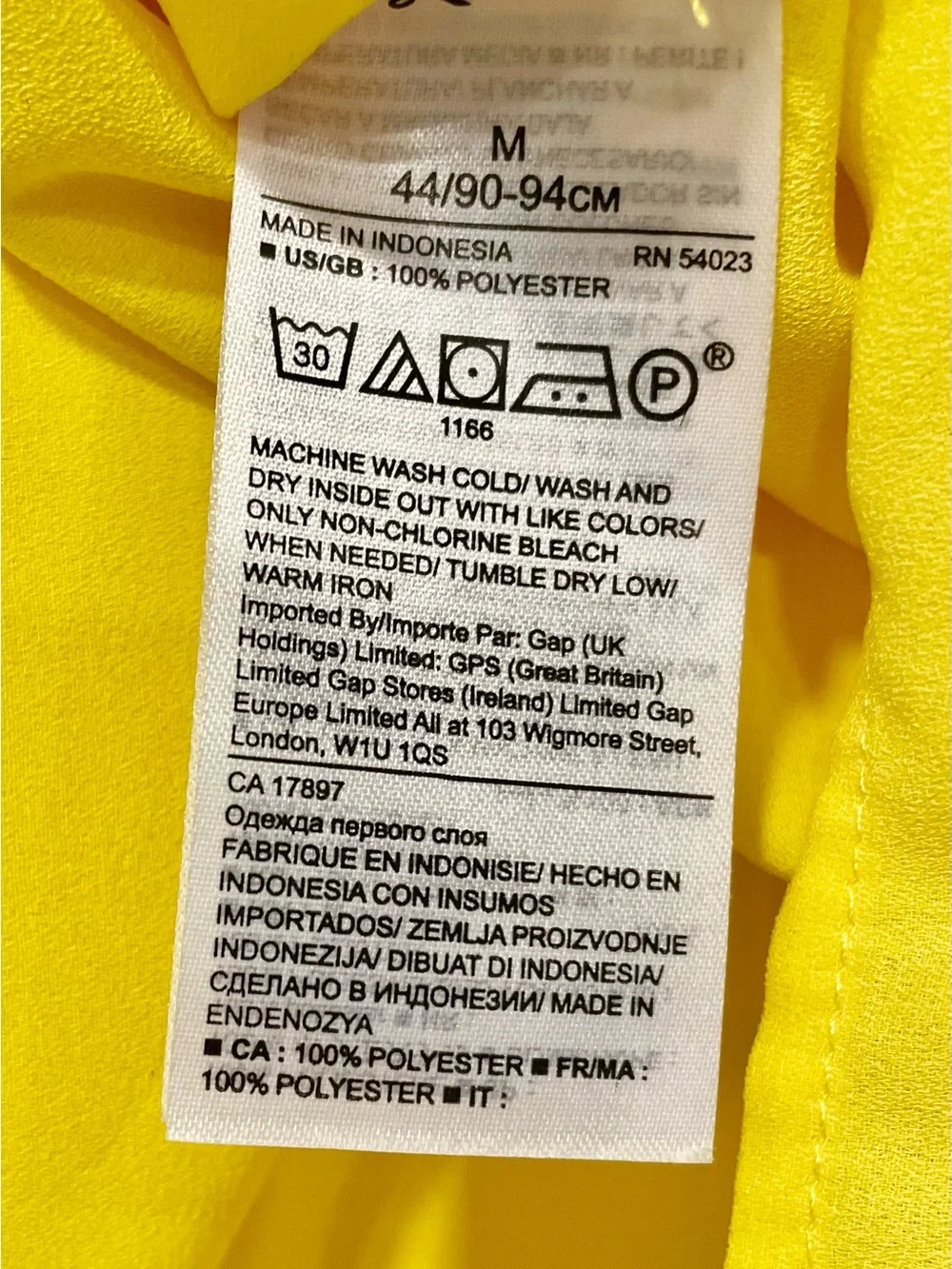 Banana Republic Bright Yellow Sleeveless Blouse Button Detail Top Size Medium - Picture 6 of 6